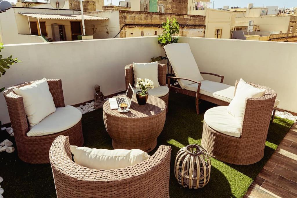 Apartmán Luxury Designer Penthouse With Private Jacuzzi Sliema Exteriér fotografie